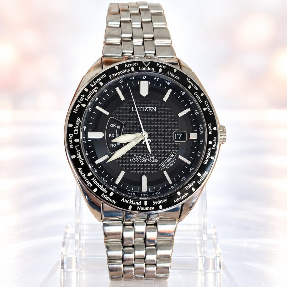 Citizen Eco-Drive Radio Controlled World Time · esfera negra